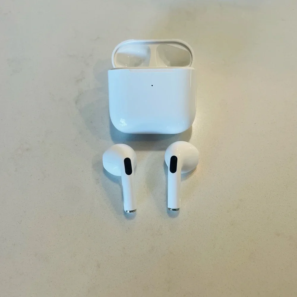True Wireless Stereo Earbuds - White